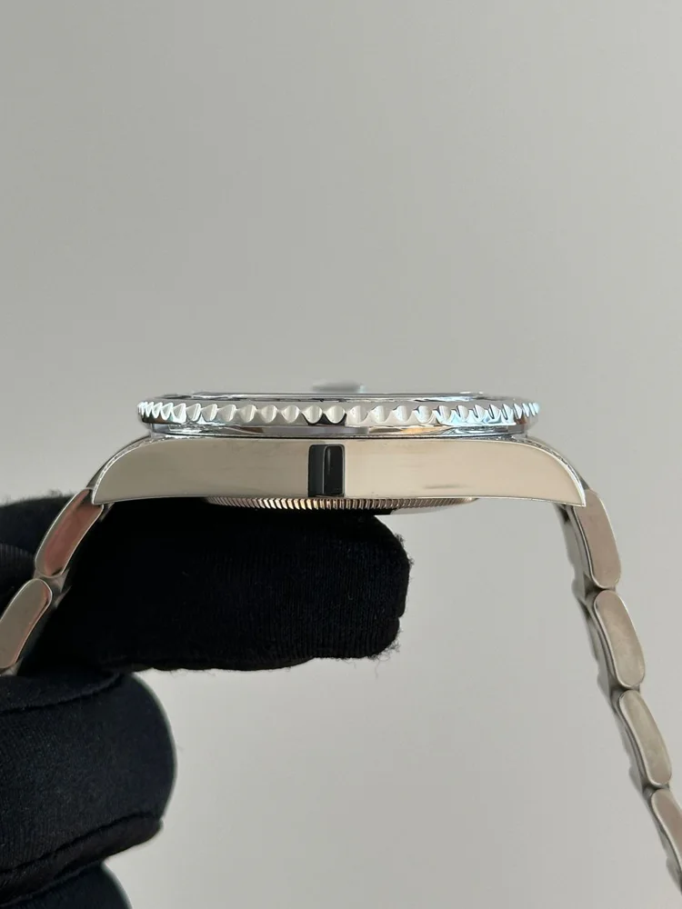 Rolex GMT-Master II Diamond and Sapphire 116759SANR